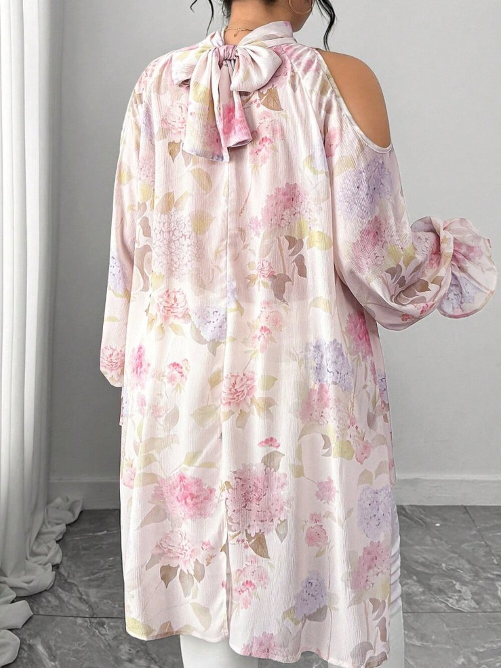Pink Boho Women's Plus Size Semi-Sheer Chiffon Blouse with Lantern Sleeves - Picture 2 of 7